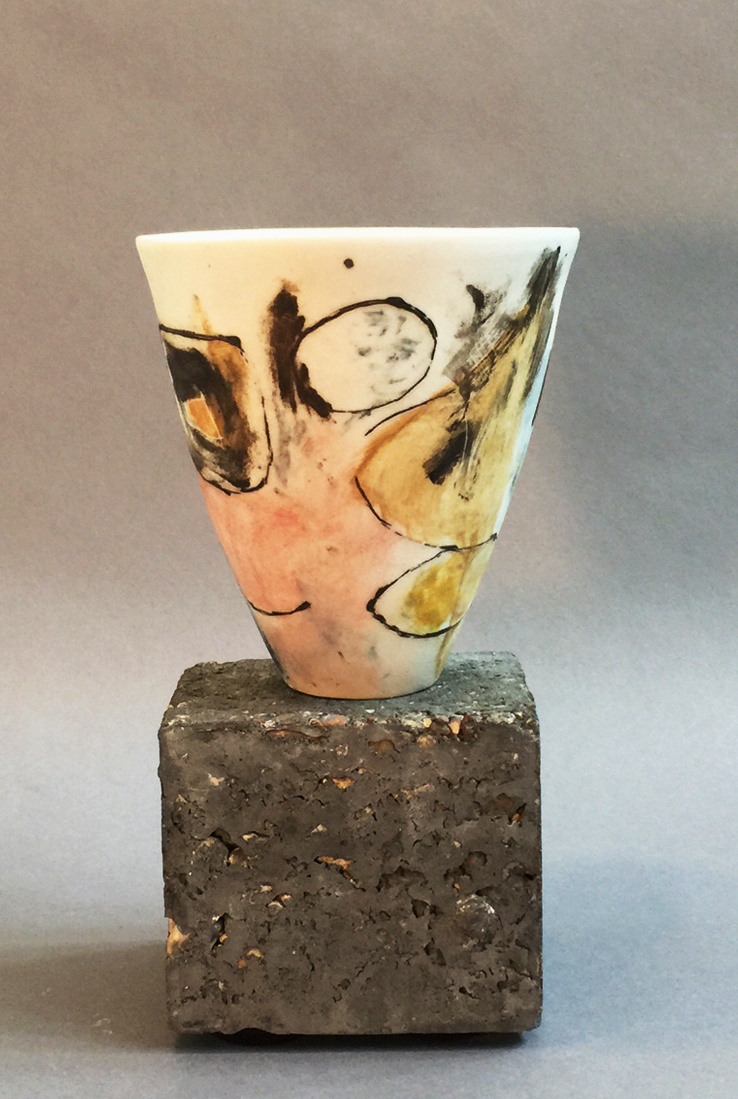 vase surface design pottery